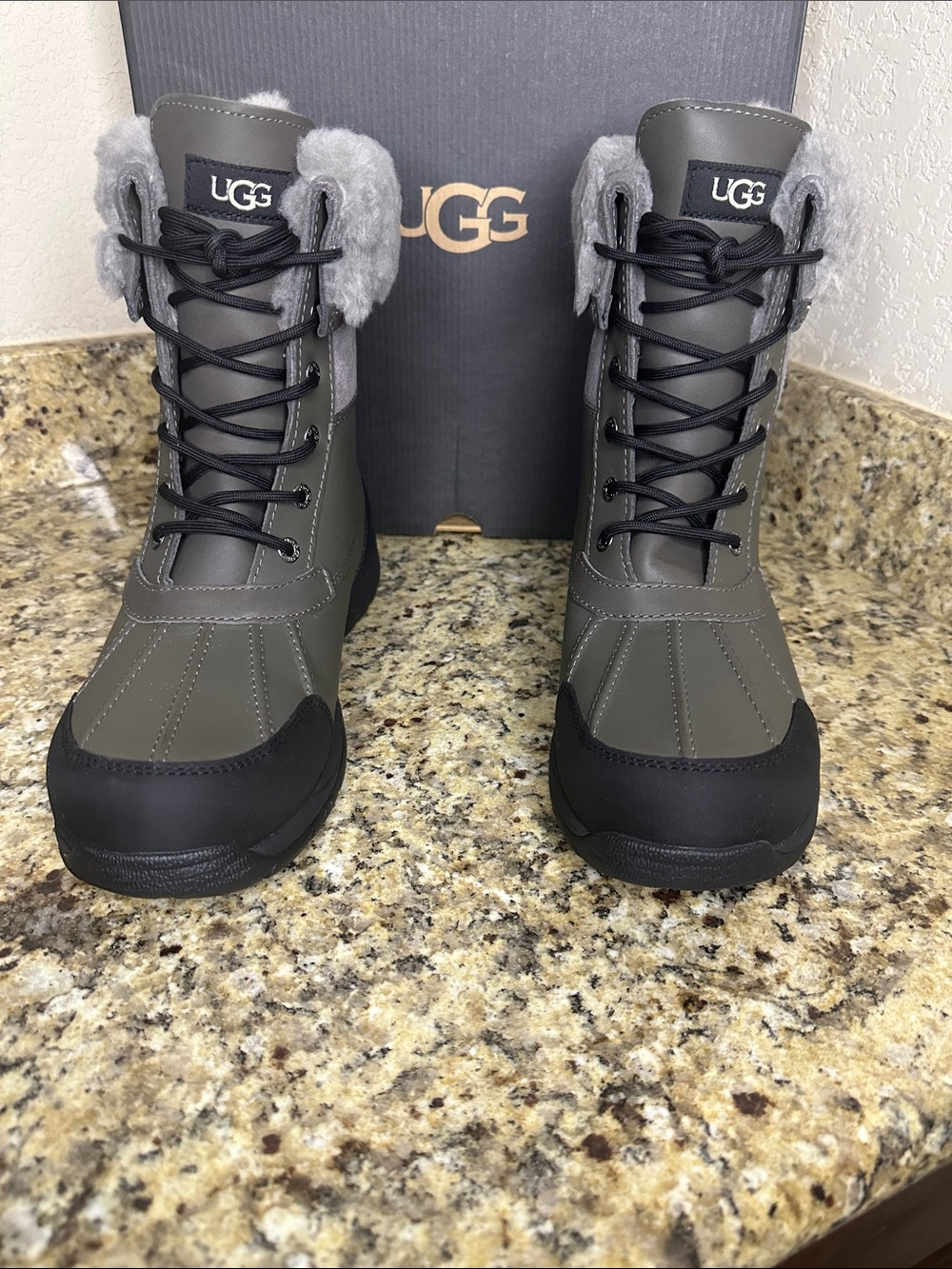 UGG Men Gray and Black Lace-Up Shearling-Trim Boots